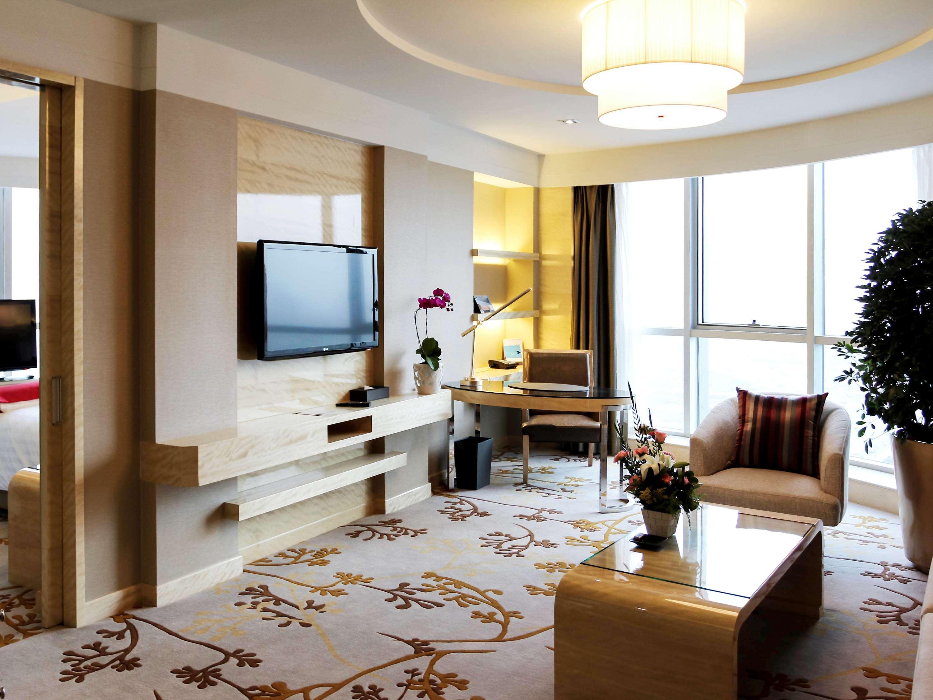 Pullman Linyi Lushang Esterno foto