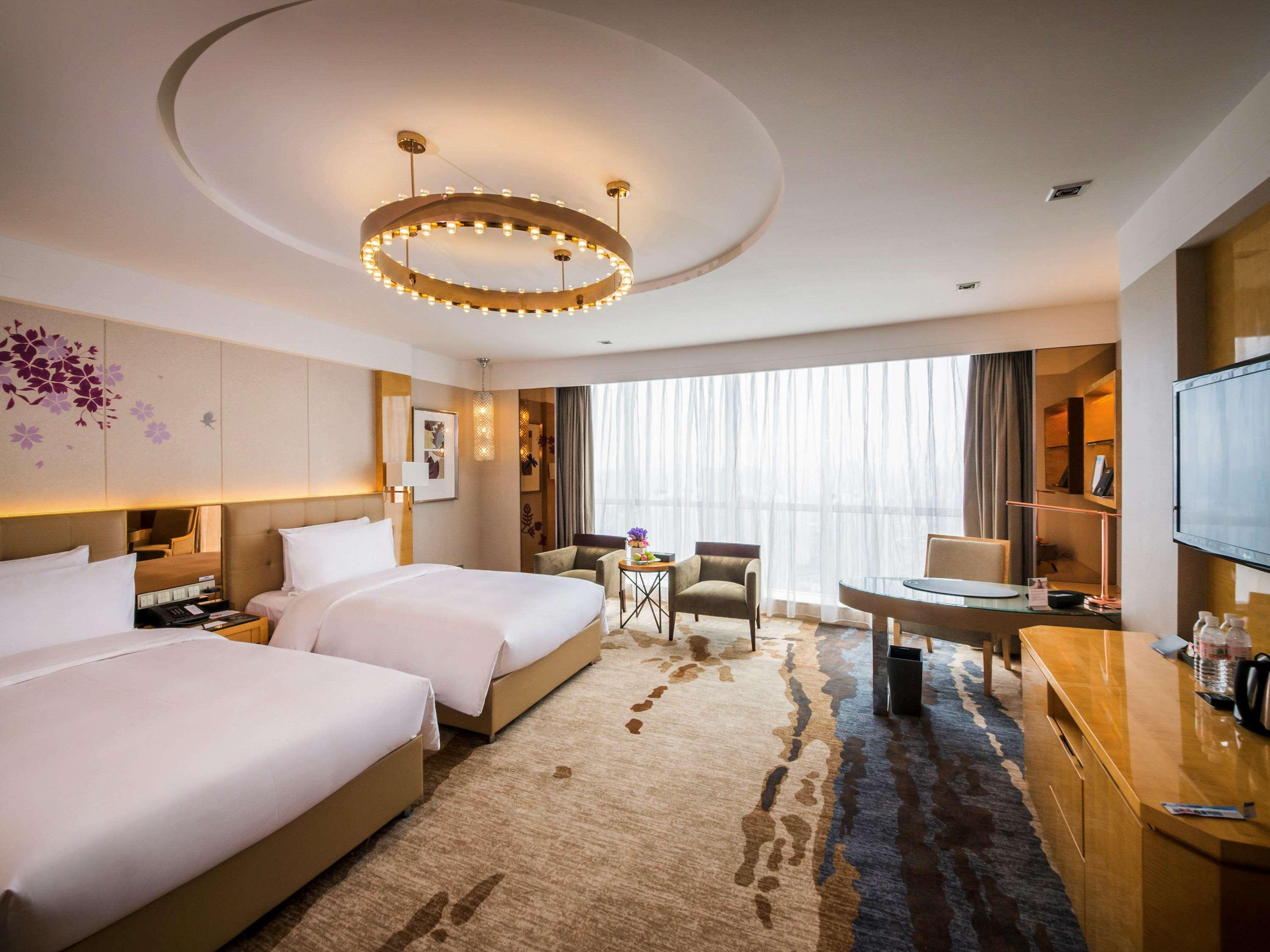 Pullman Linyi Lushang Esterno foto
