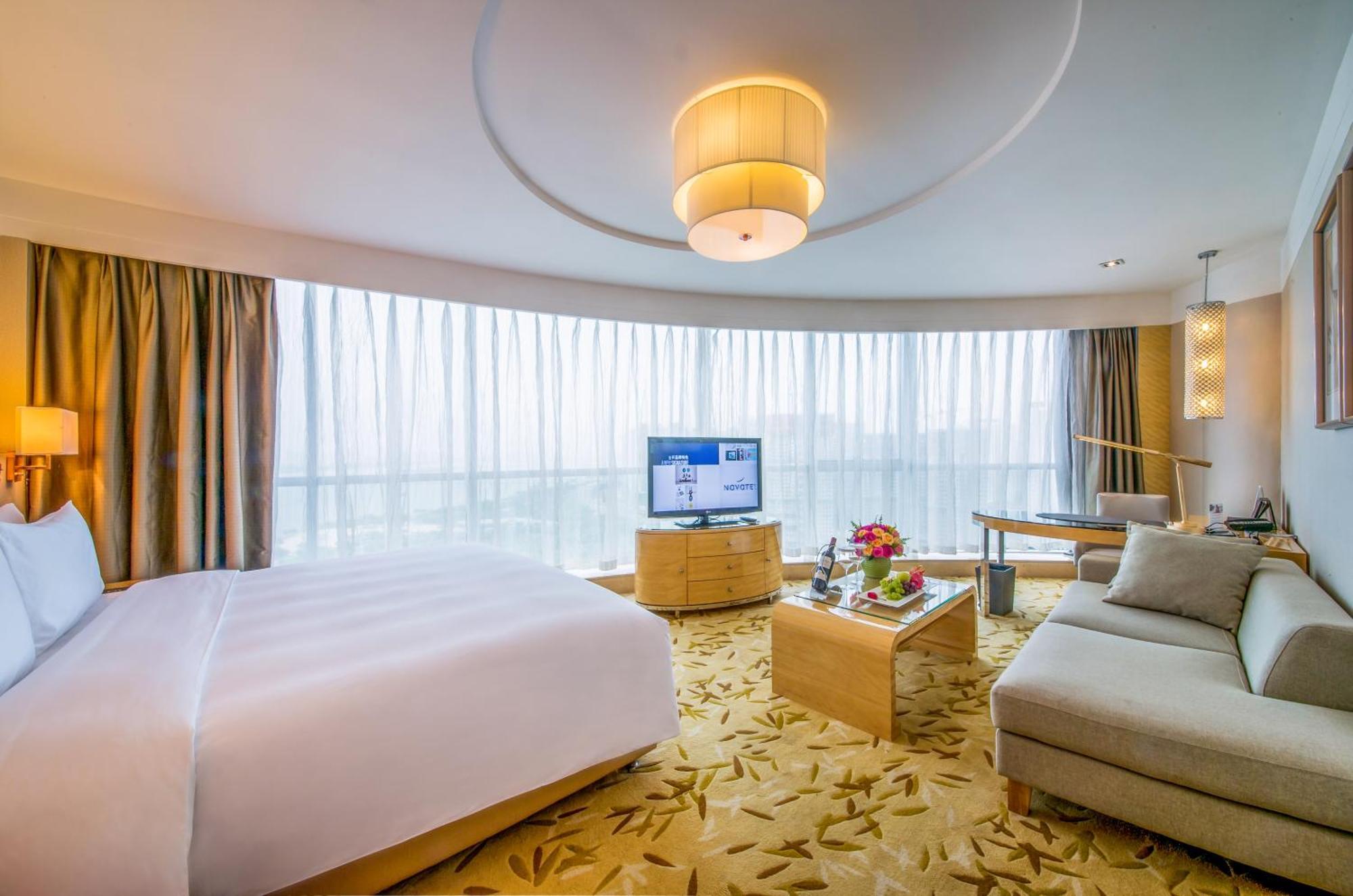 Pullman Linyi Lushang Esterno foto